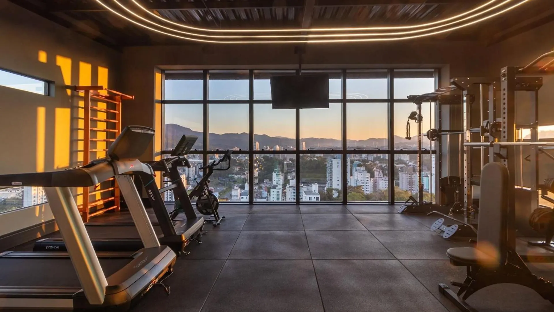 شقة Loft Up 1309 | Mobiliado | Wifi | Piscina | بلوميناو البرازيل