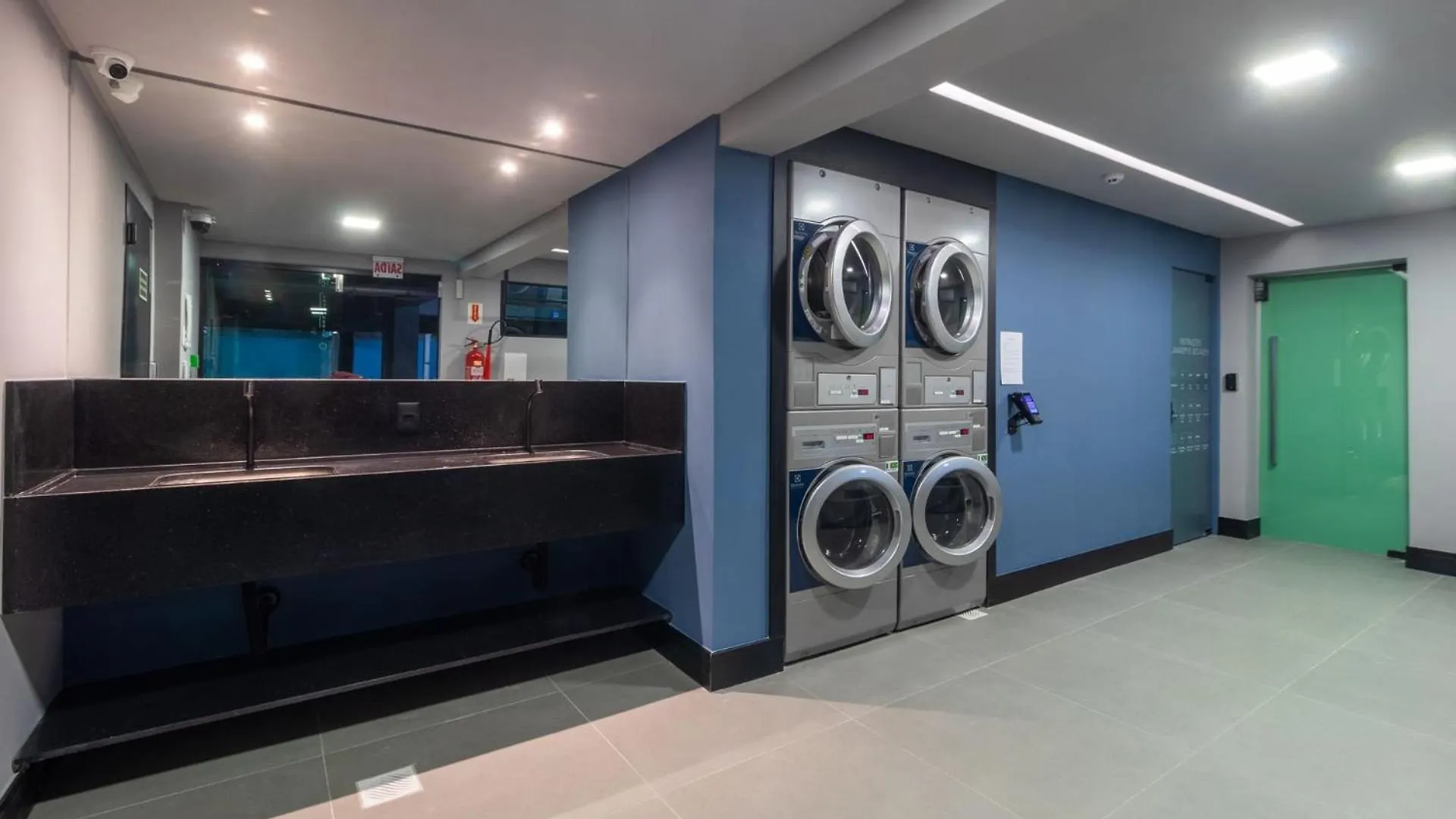 شقة Loft Up 1309 | Mobiliado | Wifi | Piscina | بلوميناو 0*,  البرازيل